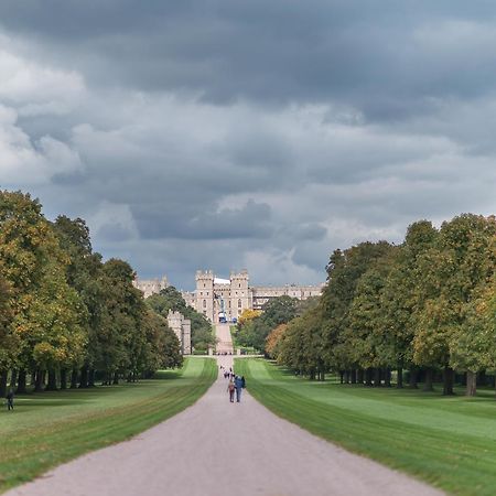 Central Windsor Apartment Facing The Castle Buitenkant foto
