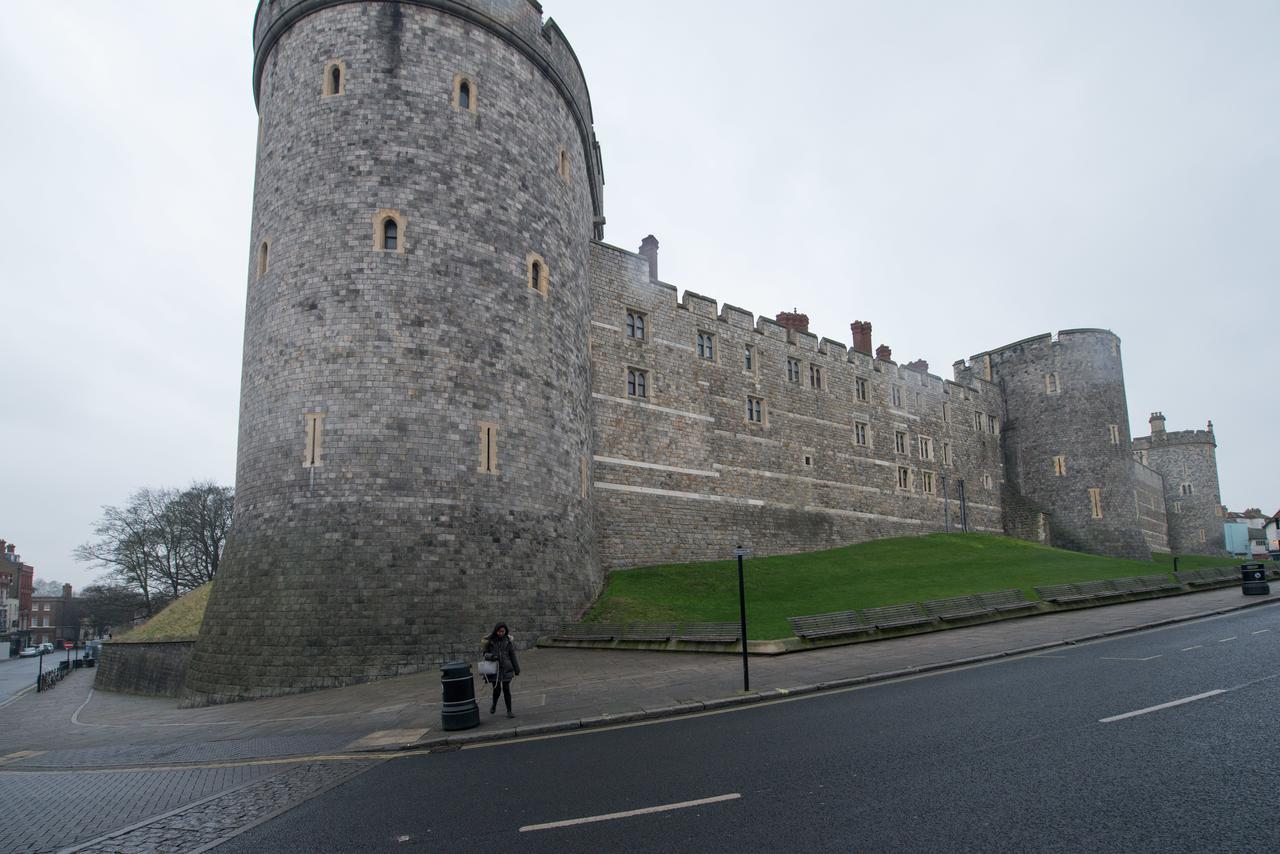 Central Windsor Apartment Facing The Castle Buitenkant foto